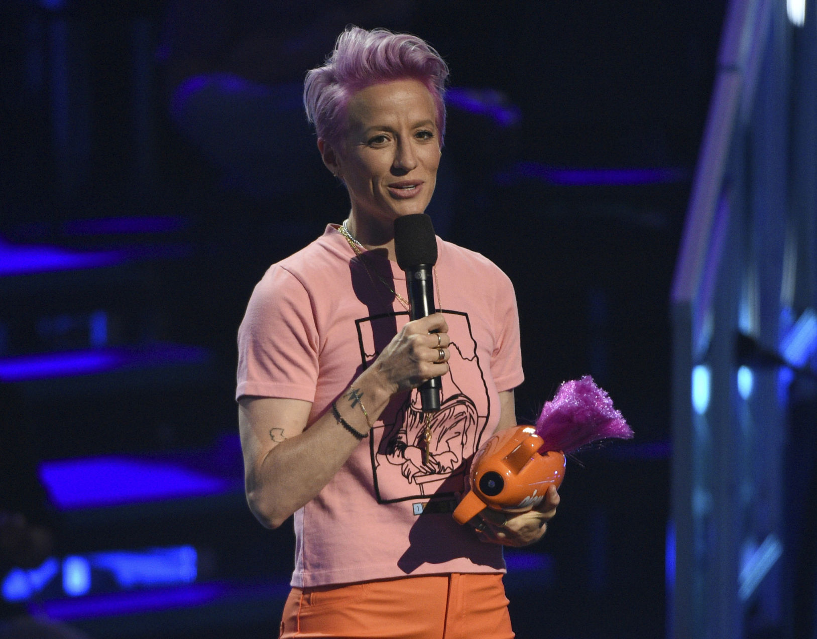 Books-Rapinoe